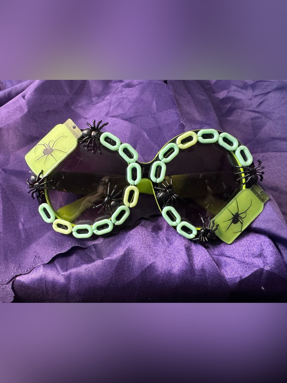 Green Spider Chain oversized round Sunglasses